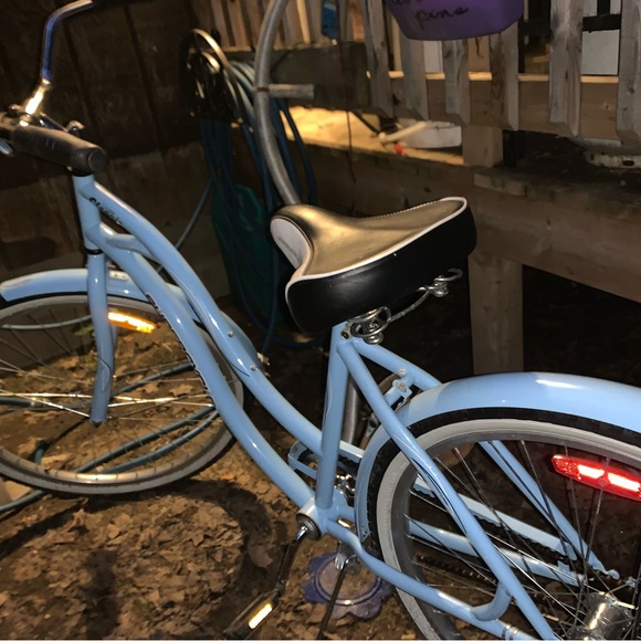 Retro bicycle - Picture 2 of 5